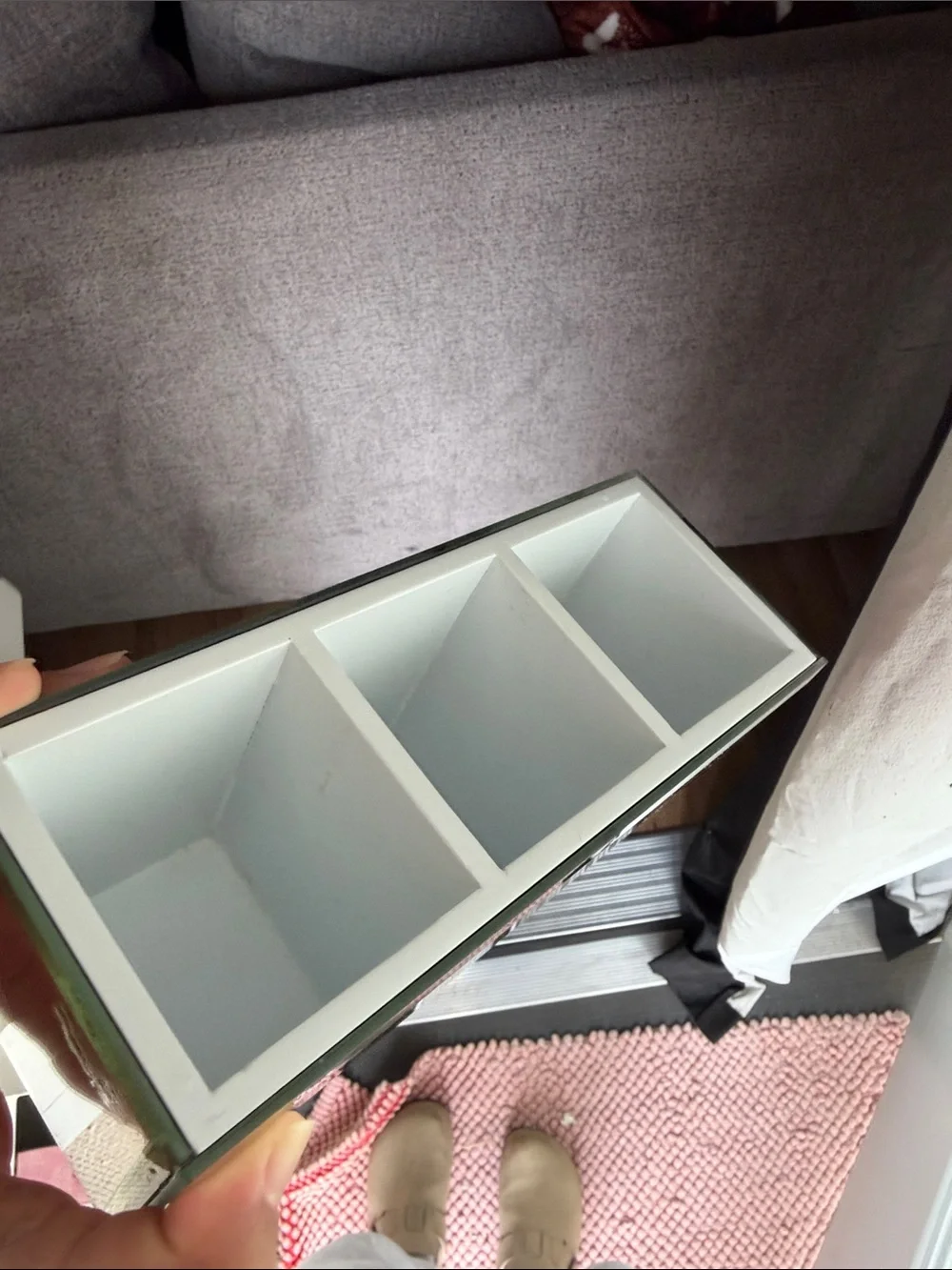 Makeup Brush organizer - White/Silver